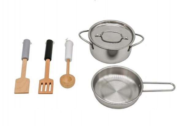 Kvaliteetne,suur 93x96x30cm.ja täisvarustuses  puidust laste mänguköök  lisadega.Tasuta kulleriga koju!