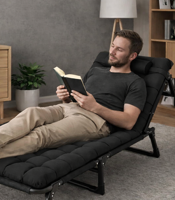 Matkavoodi/välivoodi madratsiga.Must ja hall.